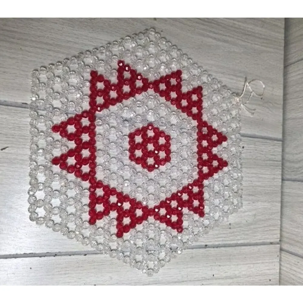 Vtg Handmade Beaded Doily Christmas Red And White Table Centerpiece Placemat